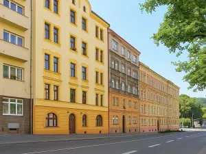 Prodej bytu 2+kk, Praha - Smíchov, U Santošky, 81 m2