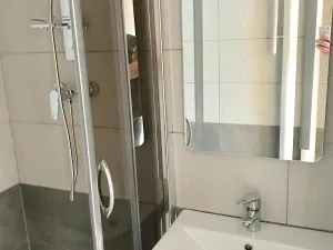 Pronájem bytu 2+kk, Praha - Libeň, Drahobejlova, 33 m2