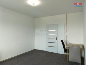 Pronájem bytu 3+1, Ústí nad Labem - Střekov, Tolstého, 67 m2