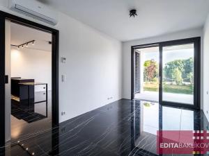 Pronájem bytu 2+kk, Olomouc, Milana Ticháka, 70 m2