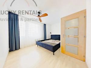 Pronájem bytu 2+kk, Praha - Krč, Horáčkova, 61 m2