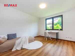 Pronájem rodinného domu, Praha - Klánovice, Smidarská, 118 m2