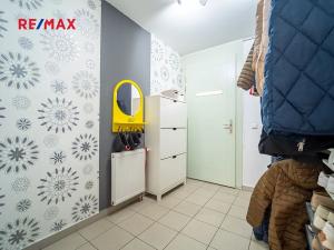 Prodej rodinného domu, Nupaky, K Parku, 156 m2
