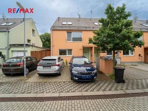 Prodej rodinného domu, Nupaky, K Parku, 156 m2
