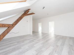 Prodej bytu 3+kk, Oslavany, Hlavní, 86 m2