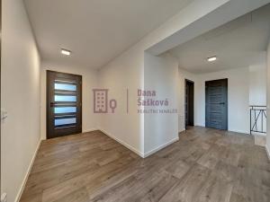 Prodej rodinného domu, Jindřichův Hradec, Spojovací, 297 m2