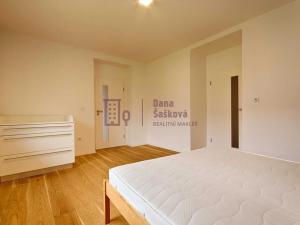 Prodej rodinného domu, Kunžak, 380 m2
