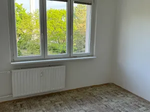 Pronájem bytu 1+1, Žatec, Husova, 36 m2