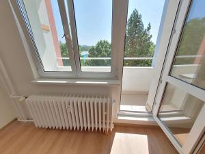 Pronájem bytu 2+1, Praha - Záběhlice, Jasmínová, 53 m2