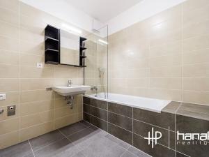 Pronájem bytu 2+kk, Olomouc, Edvarda Beneše, 82 m2
