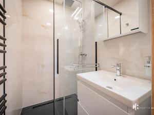 Prodej bytu 2+kk, Praha - Libuš, Na domovině, 38 m2