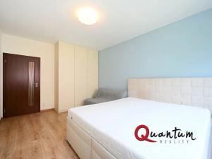 Pronájem bytu 2+kk, Praha - Bubeneč, Jednořadá, 65 m2