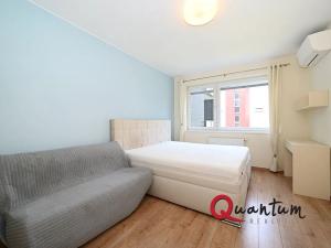 Pronájem bytu 2+kk, Praha - Bubeneč, Jednořadá, 65 m2