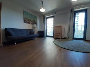 Pronájem bytu 1+kk, Praha - Žižkov, Olšanská, 37 m2