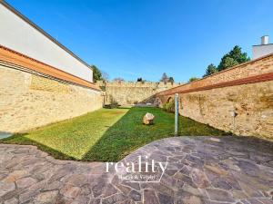 Pronájem obchodního prostoru, Znojmo, Horní Česká, 168 m2
