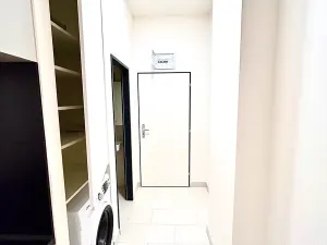 Pronájem bytu 1+kk, Praha - Vysočany, Poděbradská, 28 m2