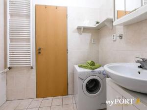 Pronájem bytu 1+kk, Plzeň, Mutěnická, 40 m2
