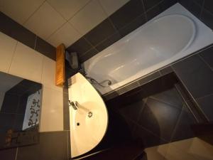 Pronájem bytu 2+kk, Praha - Žižkov, Hartigova, 36 m2