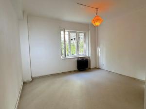 Pronájem bytu 2+kk, Praha - Žižkov, Jeseniova, 40 m2