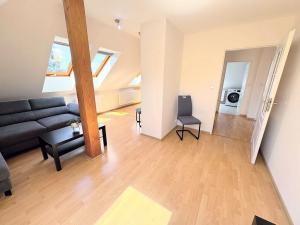 Pronájem bytu 2+kk, Jihlava, Pavlovova, 69 m2