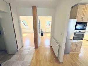 Pronájem bytu 2+kk, Jihlava, Pavlovova, 69 m2