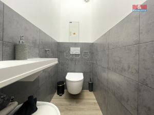 Pronájem obchodního prostoru, Uherské Hradiště, Masarykovo náměstí, 103 m2