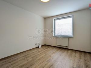 Pronájem bytu 1+kk, Praha - Vršovice, Kubánské náměstí, 19 m2