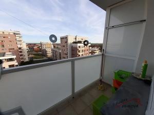 Pronájem bytu 3+kk, Praha - Kamýk, Papírníkova, 61 m2