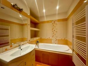 Prodej bytu 3+1, Příbram, Čechovská, 80 m2