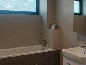 Pronájem bytu 3+kk, Brno - Sadová, Kumpoštova, 83 m2