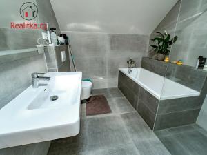 Prodej rodinného domu, Kojetice, Honejskova, 108 m2