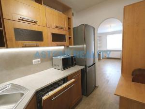Pronájem bytu 2+kk, Praha - Kobylisy, Šimůnkova, 53 m2