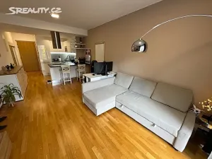 Pronájem bytu 2+kk, Praha - Karlín, Za Karlínským přístavem, 50 m2