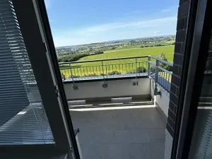 Pronájem bytu 1+kk, Praha - Třebonice, Thomasova, 31 m2