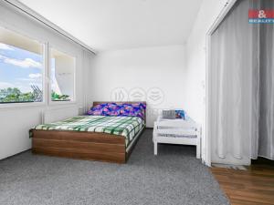 Prodej bytu 4+1, Spálené Poříčí, Zámecká, 83 m2