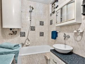Prodej rodinného domu, Vrbová Lhota, Příčná, 181 m2