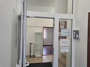 Pronájem obchodního prostoru, Milovice, ČSA, 20 m2