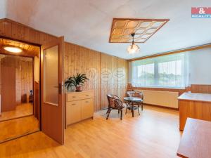 Prodej rodinného domu, Bochov, Zahradní, 140 m2