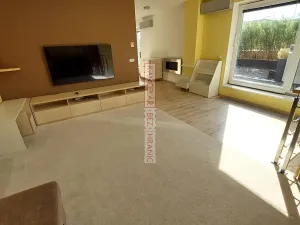 Pronájem atypického bytu, Brno, Kamechy, 120 m2