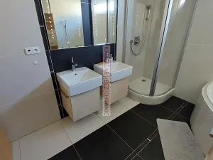 Pronájem atypického bytu, Brno, Kamechy, 120 m2