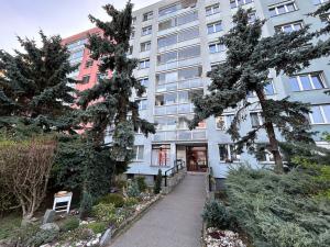 Pronájem bytu 3+kk, Praha - Kamýk, Papírníkova, 66 m2