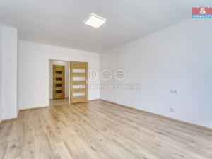 Pronájem bytu 3+1, Lubenec, Pražská, 82 m2