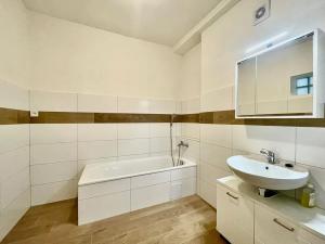 Pronájem bytu 2+1, Liberec, Rumjancevova, 67 m2