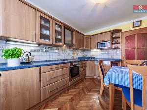 Prodej rodinného domu, Jindřichův Hradec - Jindřichův Hradec II, sídliště Pod Kasárny, 136 m2
