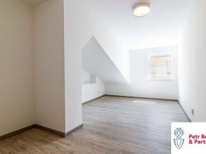 Pronájem bytu 3+kk, Rakovník, Husovo náměstí, 87 m2