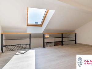 Pronájem bytu 3+kk, Rakovník, Husovo náměstí, 87 m2