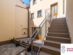 Pronájem bytu 3+kk, Rakovník, Husovo náměstí, 87 m2