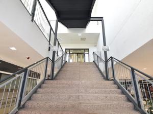Pronájem skladu, Praha - Stodůlky, Prusíkova, 393 m2