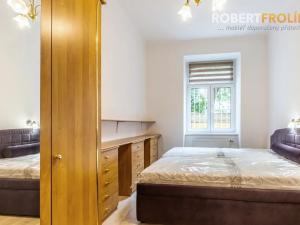 Pronájem bytu 2+kk, Praha - Dejvice, Jaselská, 48 m2