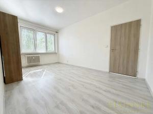 Pronájem bytu 2+1, Třinec, Seifertova, 55 m2